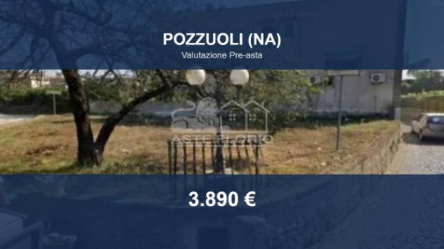 Immobile in asta di 338 m² in vendita a Napoli