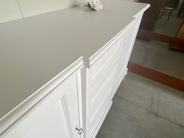 NUOVO CREDENZONE 2 ANTE 4 CASSETTI DI VERO LEGNO IN FINITURA BIANCO LACCATO - Foto 7