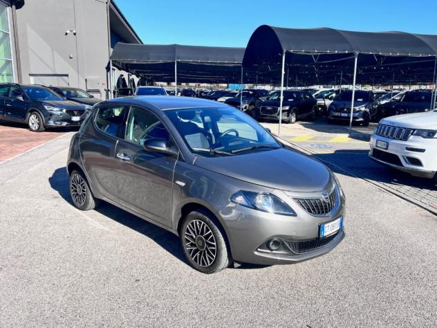 Lancia Ypsilon 1.0 FireFly 5 porte S&S Hybrid Platino - Foto 2