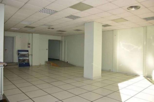 Immobile di 172 m² con 3 locali in affitto a Gallarate - Foto 11