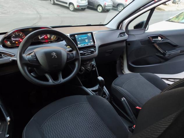 Peugeot 208 1.5 diesel 75CV - Foto 9