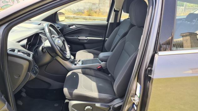 Ford Kuga 1.5 TDCi 120 cv 8v. Business 2017 - Foto 8