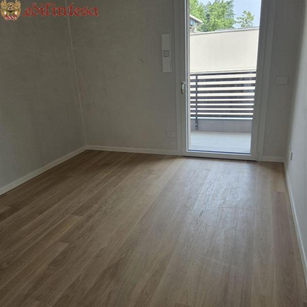 STUPENDO ATTICO PANORAMICO CENTRO MONZA CON BOX E CON SISMA BONUS DA DETRARRE - Foto 19