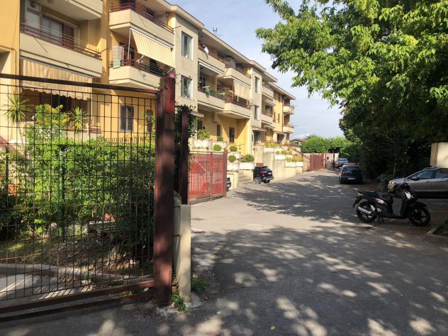 AMPIO GARAGE IN PARCO