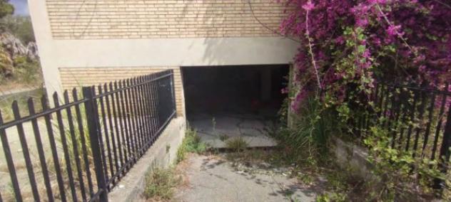 Immobile in asta di 205 m² con più di 5 locali in vendita a Martinsicuro - Foto 3