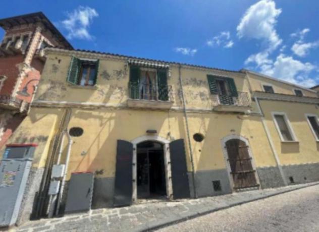 Immobile in asta di 17 m² con più di 5 locali in vendita a Melfi - Foto 3