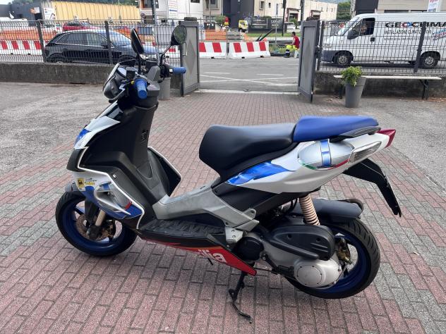 Aprilia SR 50 scooter 50 motore 2T POCHI KM - Foto 10