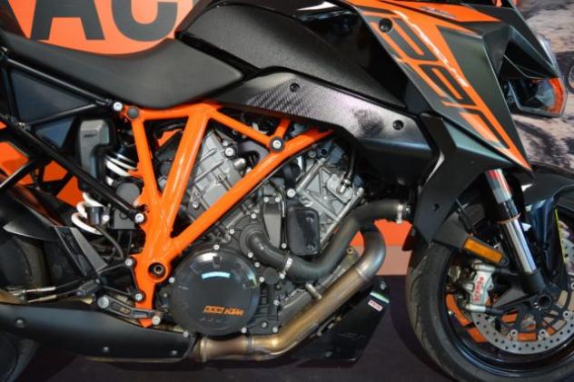 KTM 1290 Super Duke GT rif. 23699817 - Foto 4