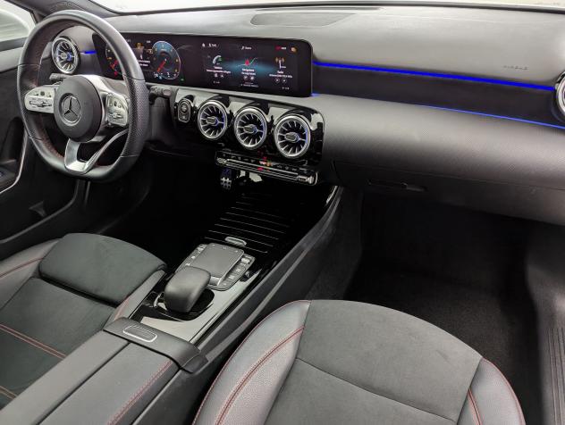 Mercedes-Benz Classe A 200 d Premium Night edition auto - Foto 9