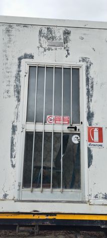 BOX CONTAINER MISURA METRI 10.00X2.50X3.05 CON BAGNO CENTRALE - Foto 4