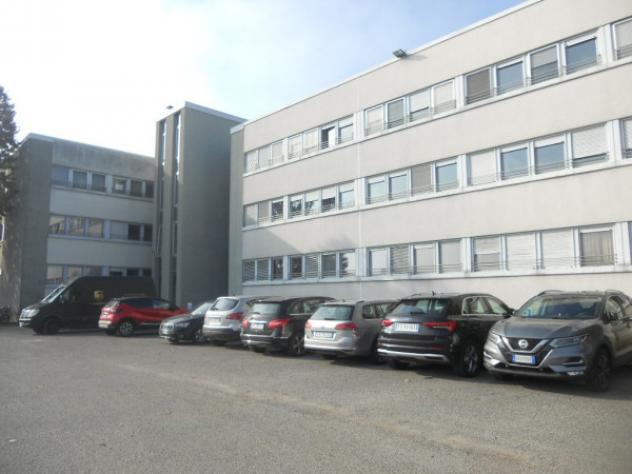 Immobile di 393 m² con più di 5 locali in affitto a Lainate - Foto 20