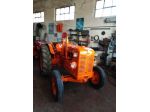 Trattore Fiat 25r con aratro mono vomere  25 cavalli