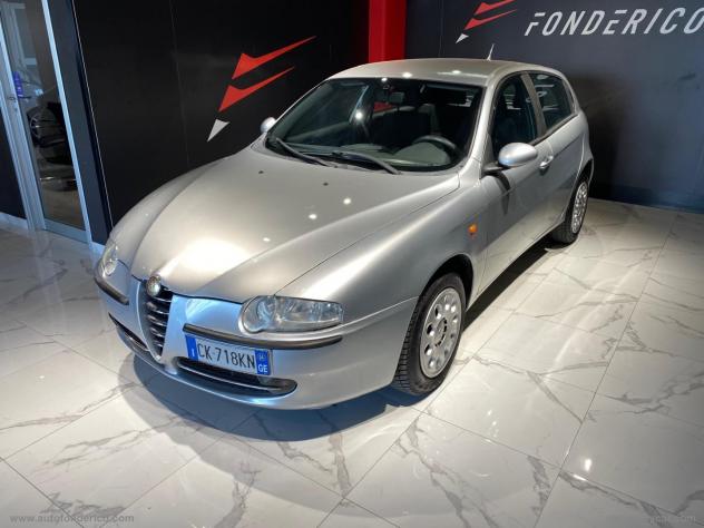 ALFA ROMEO 147 1.9 JTD 115CV 5p. Distinctive - Foto 2