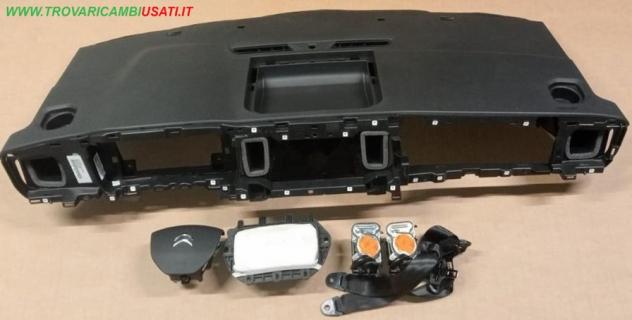 DISPOSITIVO AIRBAG LATO GUIDA VOLANTE SP.BLU PASS.SPINA BIANCA 2 CINTURE SPINA NERA ABBINATO A CRUSCOTTO NERO 98081684ZD 999-U65835