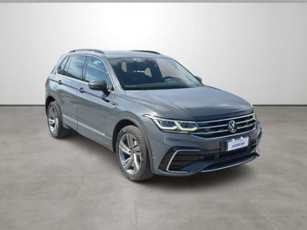 VOLKSWAGEN Tiguan 2.0 TDI 150 CV SCR DSG 4MOTION R-Line rif. 24176720 - Foto 3