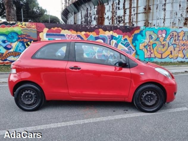 Toyota Yaris 1.0 BENZ adatta a NEOPATENTATI - Foto 9