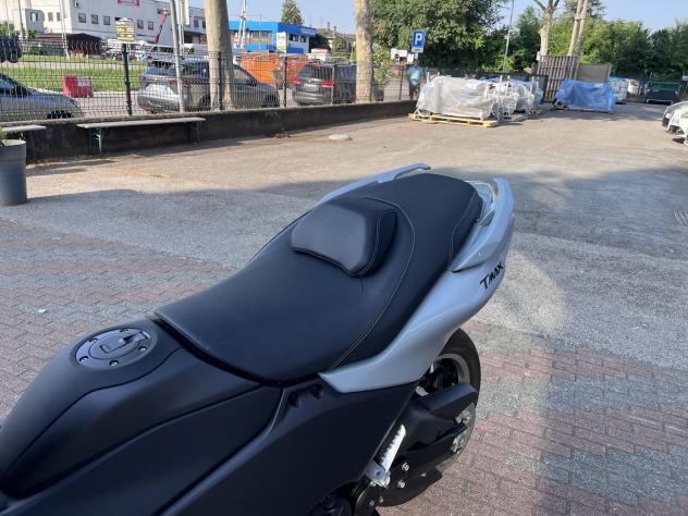 Yamaha T Max 560 Allestimento Tech pochi km - Foto 10