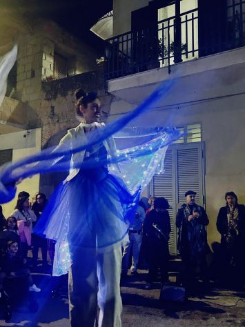 Artisti di strada  farfalle luminose Organizziamo e personalizziamo ogni evento! - Foto 3