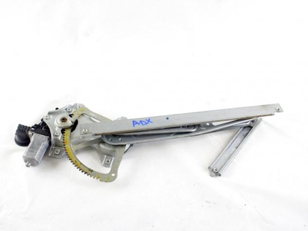 698100D131 MOTORINO MECCANISMO ALZA-VETRO ALZA-CRISTALLO PORTA ANTERIORE DESTRA TOYOTA YARIS 1.3 B 64KW 5M 5P (2006) RICAMBIO USATO 85710-0D100