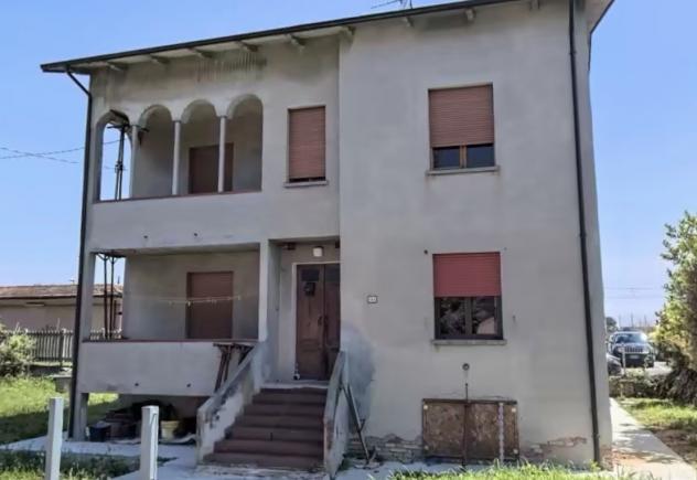 Rustico in affitto a Rolo