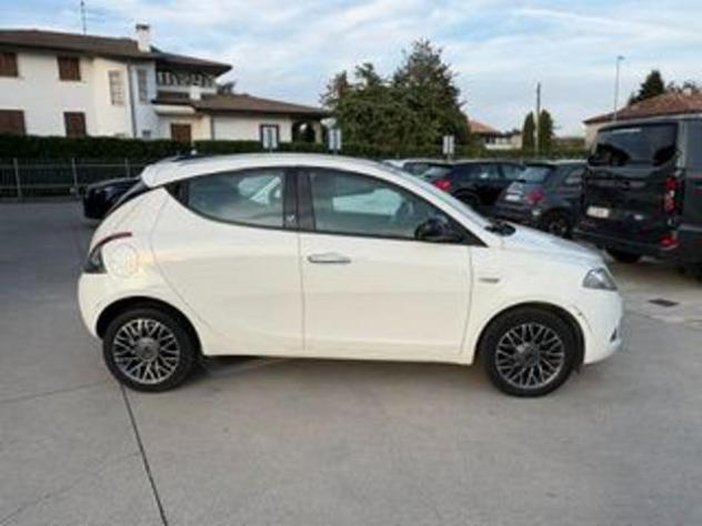 LANCIA Ypsilon 0.9 TwinAir 85 CV 5 porte S&S DFN Gold rif. 24153477 - Foto 4