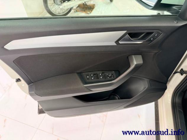 VOLKSWAGEN T-Roc 2.0 TDI SCR Life rif. 23987546 - Foto 9