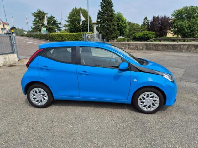 TOYOTA Aygo Connect 1.0 VVT-i 72 CV 5 porte x-cool MMT rif. 23949207 - Foto 6