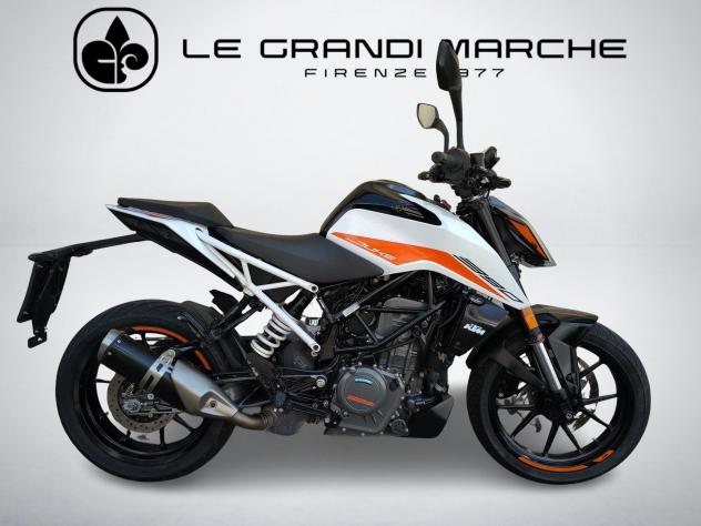 KTM 390 Duke null