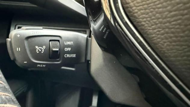 PEUGEOT 3008 1.2 TURBO 130CV S&S ALLURE PACK *C.L.18*NAVI*4CAM* rif. 24084727 - Foto 8