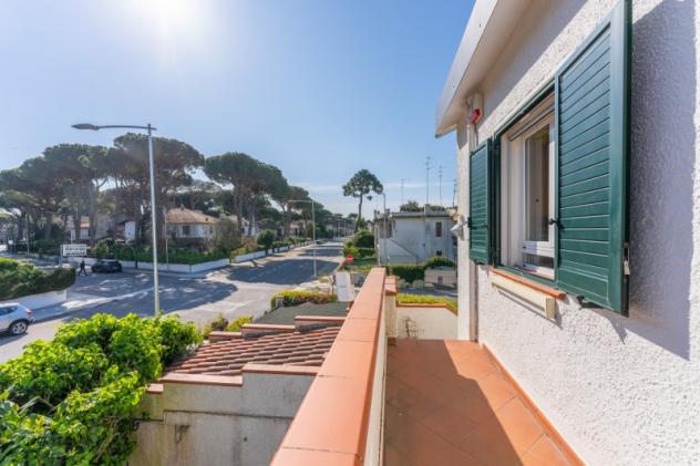 Lideo di SPINA, zona centro, bella villetta, riscaldamento, doppi servizi, giardino, ideale per residenti! - Foto 2