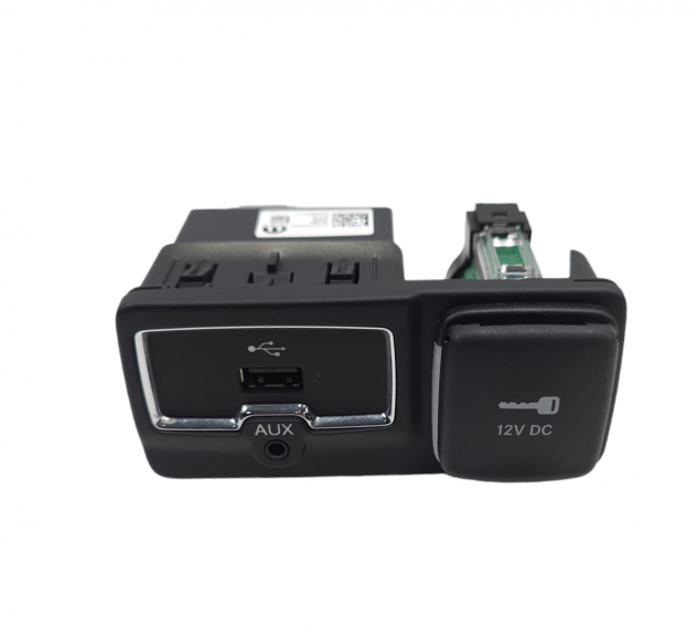 PRESA AUX/USB JEEP Renegade Serie 07357049620 (18)