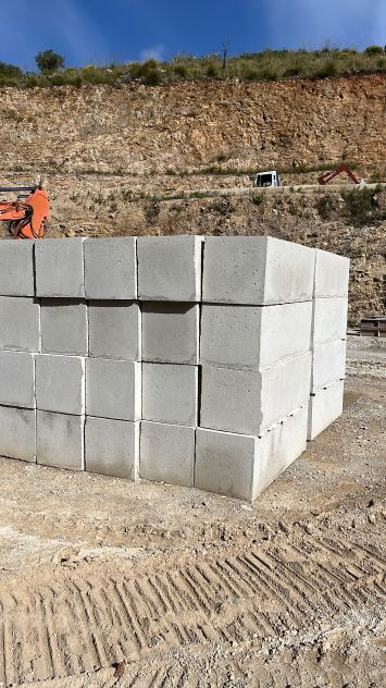 Blocco in cemento per muri di contenimento