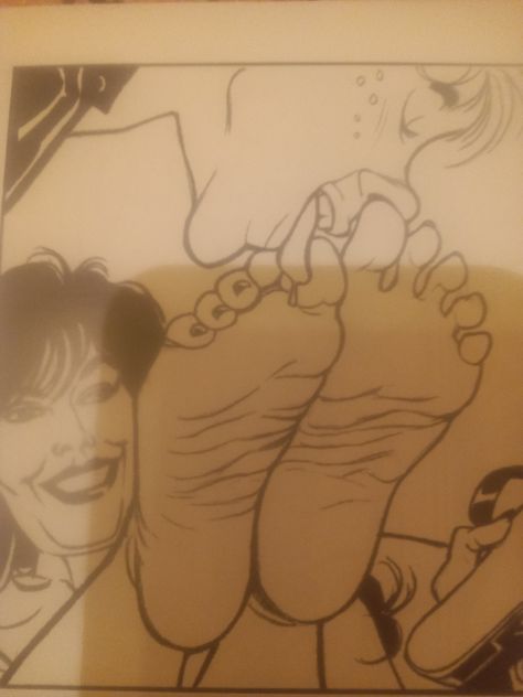 Singolo cerca donna over 50nper sessioni fetish piedi - Foto 13 Tel:3715907946