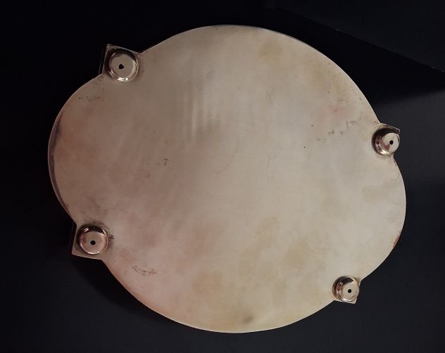Grande Scrigno portagioie in metallo argentato cesellato a mano , piccolo bo