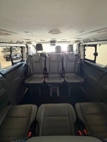 FORD Tourneo Custom 320 2.0 EcoBlue 130CV aut. PL c/sollev. Tit. I,E rif. 24159335 - Foto 9