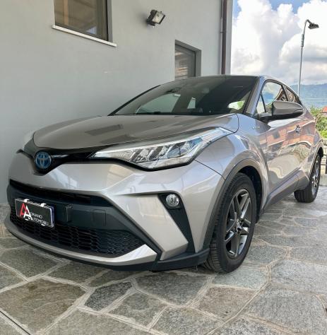 Toyota C-HR 1.8h Business e-cvt