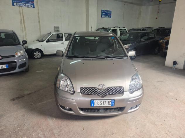 Toyota Yaris 1.0i 16V cat 5 porte