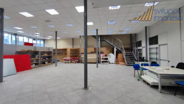 CAPANNONE CON UFFICI E SHOWROOM IN VENDITA A BRUGHERIO - Foto 6