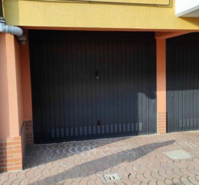 Immobile in asta di 234 m², box auto in vendita a Vermezzo con Zelo - Foto 5