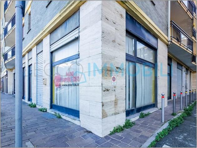 UFFICIO / NEGOZIO MALGRATE PORTO