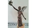 Statua  vintage  Vittoria  Alata  realizzata in ottone con basamento in  alabast