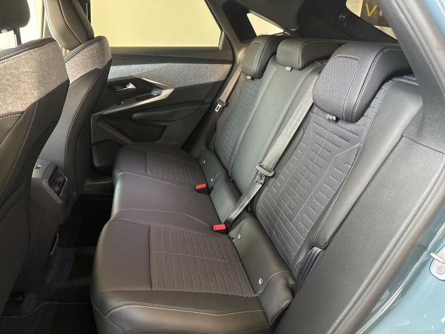 Peugeot 3008 Hybrid 136 e-DCS6 Allure - Foto 10