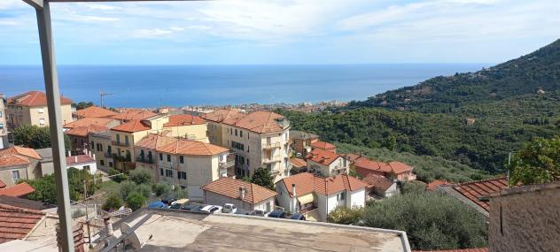 Alassio, Frazione Moglio, vendesi grande monolocale con balcone vista mare.