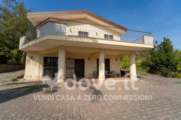 Villa di 150 m² con 4 locali in vendita a Francavilla di Sicilia - Foto 2