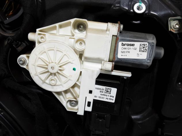 MOTORINO ALZAVETRO ANTERIORE DESTRA JEEP Renegade Serie 00520154910 (1418) - Foto 3
