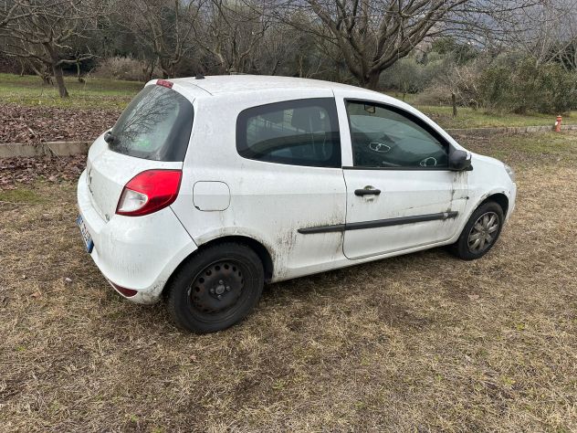 Autocarro Renault Clio - Foto 6