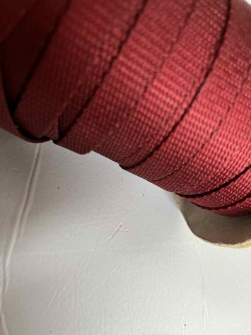 Nastro di cotone 10 mm rosso per manici e tracolle