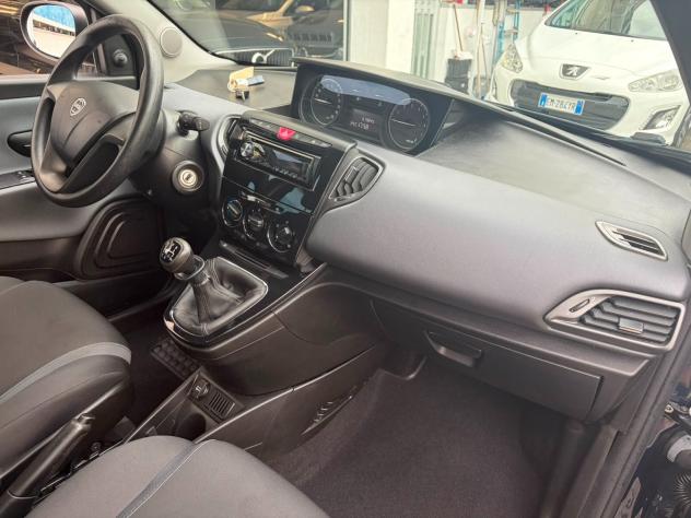 Lancia Ypsilon 1.2 69 CV 5 porte Platinum*EURO6*NEOPATENTATI - Foto 10