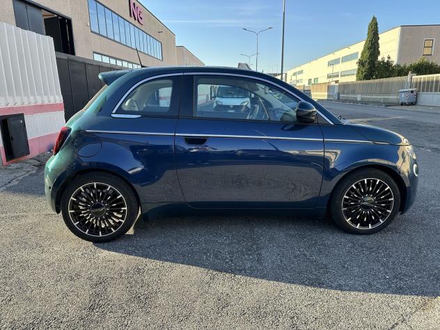 FIAT 500 500e 42 kWh La Prima - Foto 7