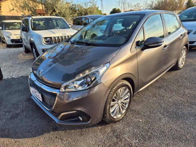 Peugeot 208 PureTech 82 5p. GPL Allure